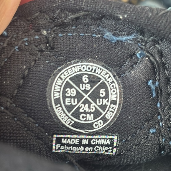 Keen Black and Green Sandals Toe Protection Adjustable Lacing Water/Hiking - Picture 5 of 8